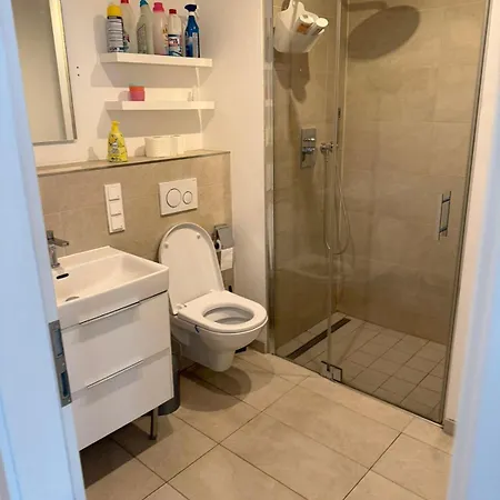 Modern 1 Bedroom In
